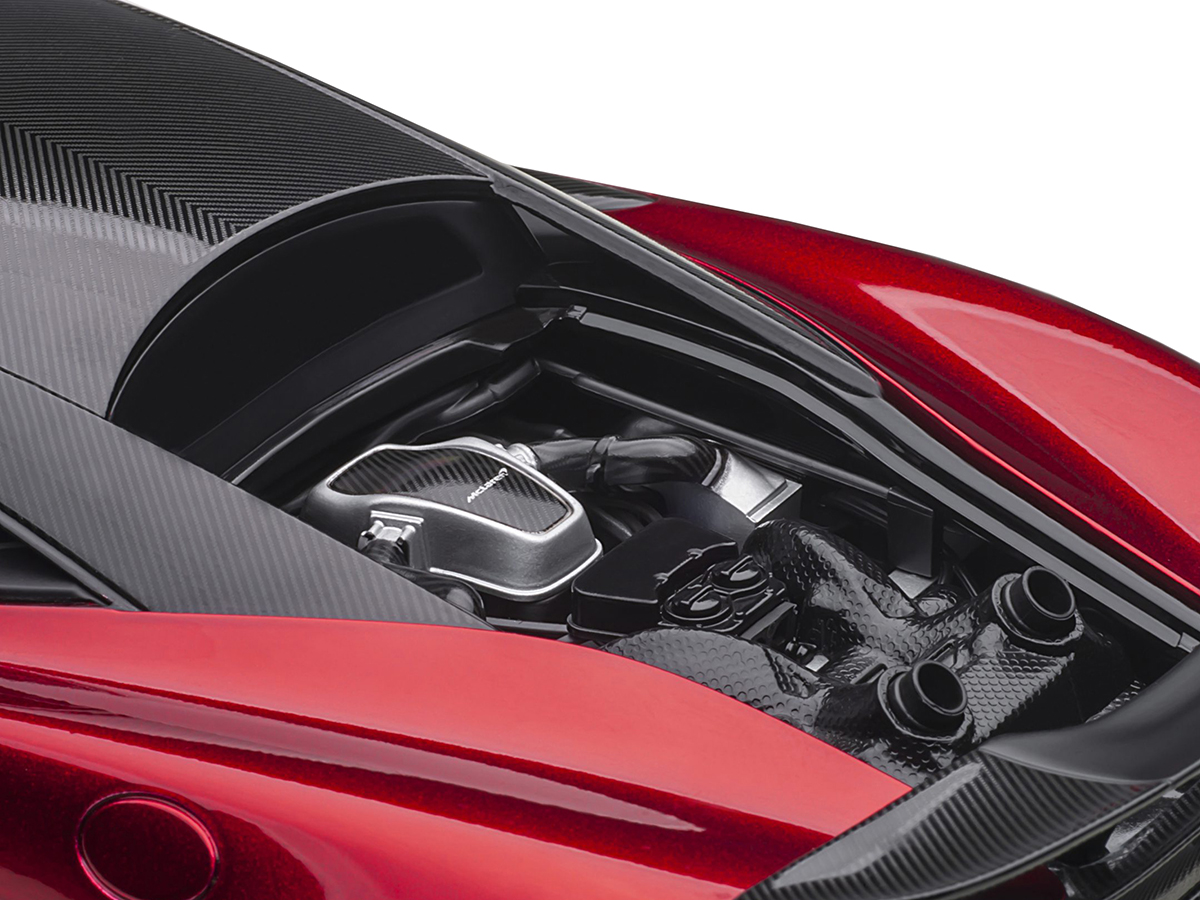 Mclaren 600LT Vermillion Red and Carbon 1/18 Model Car by Autoart - Image 4