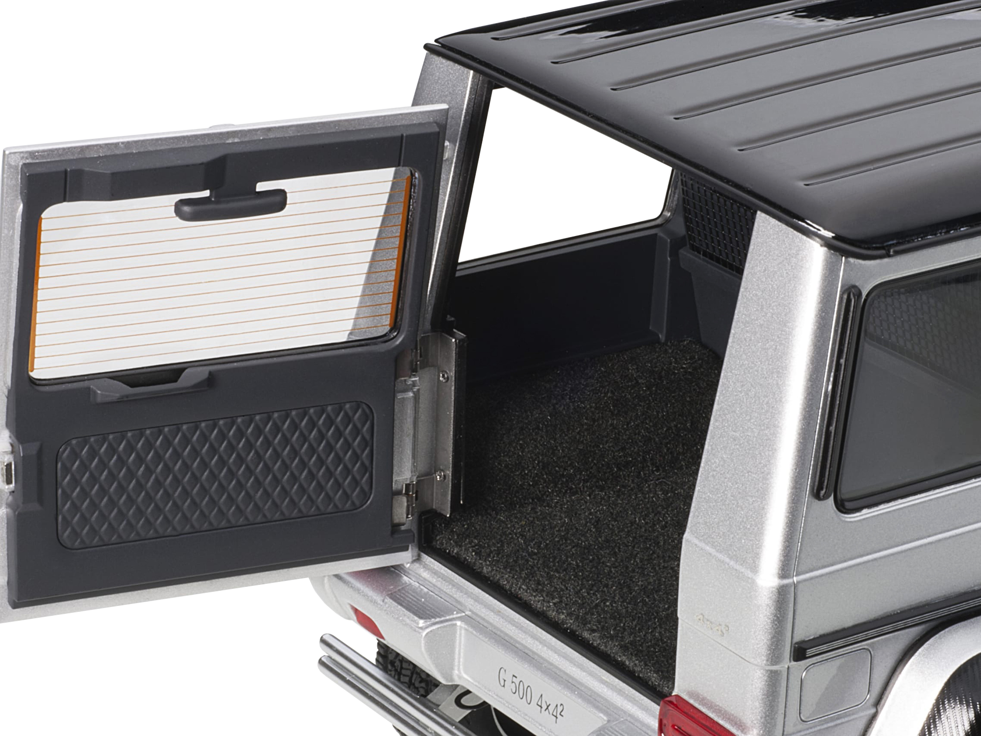 Mercedes Benz G500 4X4 2 Silver 1/18 Model Car by Autoart - Image 4