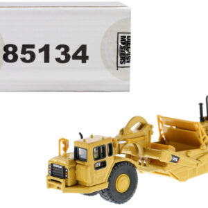 CAT Caterpillar 627G Wheeled Scraper Tractor with Operator "High Line" Series 1/87 (HO) Scale Diecast Model by Diecast Masters