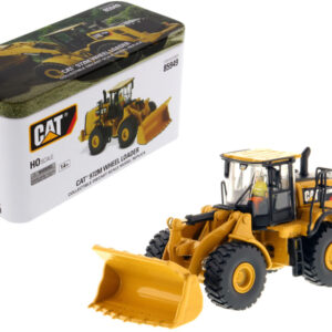 CAT Caterpillar 972M Wheel Loader with Operator "High Line" Series 1/87 (HO) Scale Diecast Model by Diecast Masters