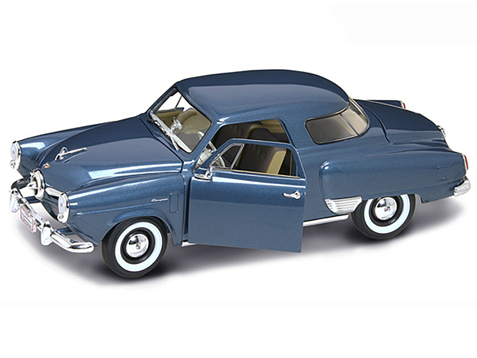 1950 Studebaker Champion Blue Metallic 1/18 Diecast Model Car by Road Signature - Image 2