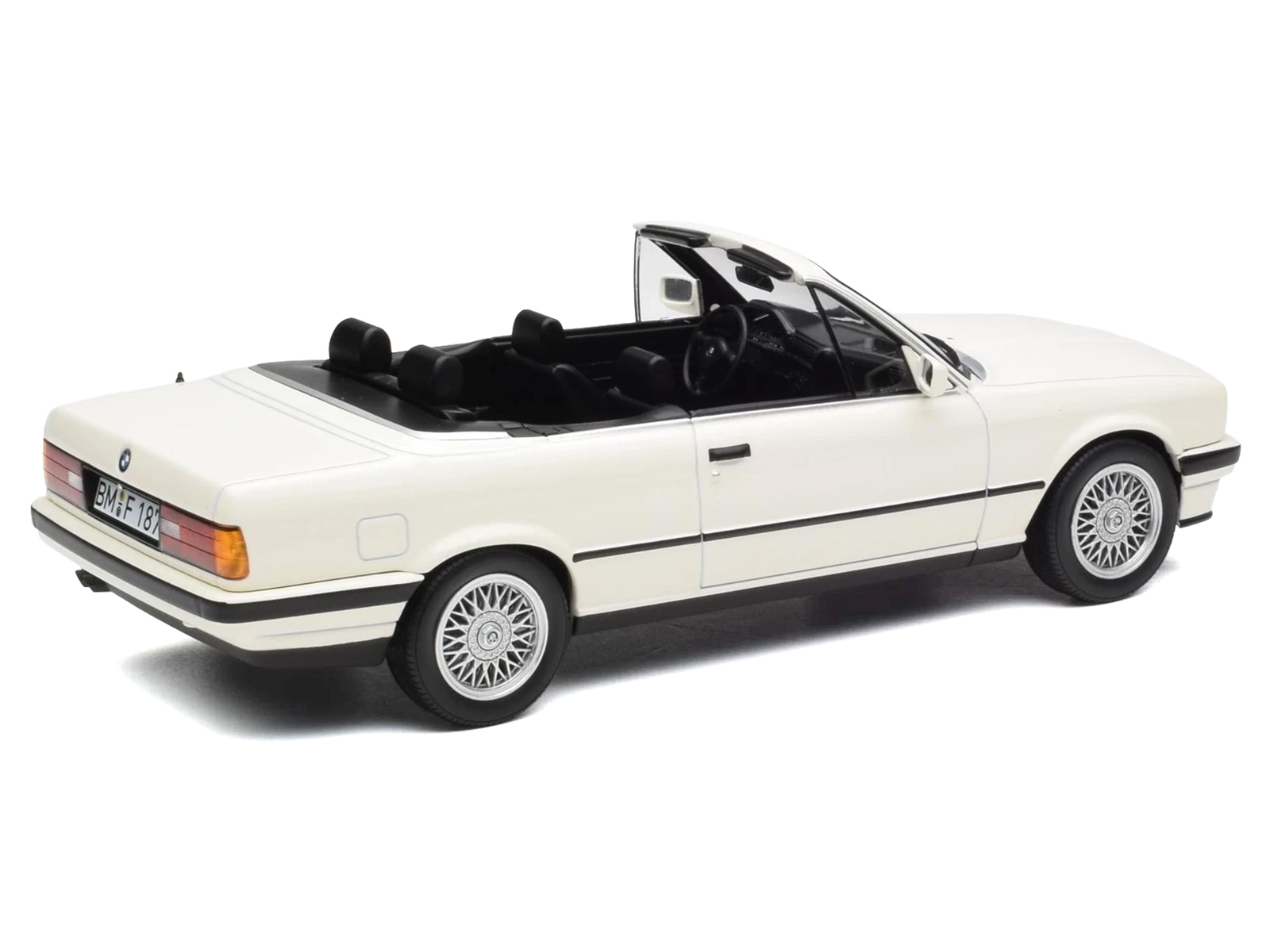 1991 BMW 325i Cabriolet Alpine White 1/18 Diecast Model Car by Norev - Image 4