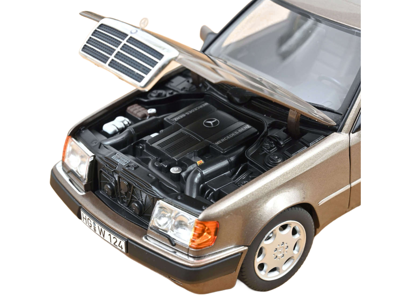 1990 Mercedes-Benz 500 E Impala Brown Metallic 1/18 Diecast Model Car by Norev - Image 3