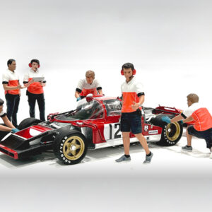 "Race Crew" 6 piece Figure Set for 1/24 Scale Models by American Diorama