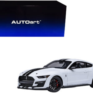 Ford Mustang Shelby GT500 Oxford White with Black Stripes 1/18 Model Car by Autoart