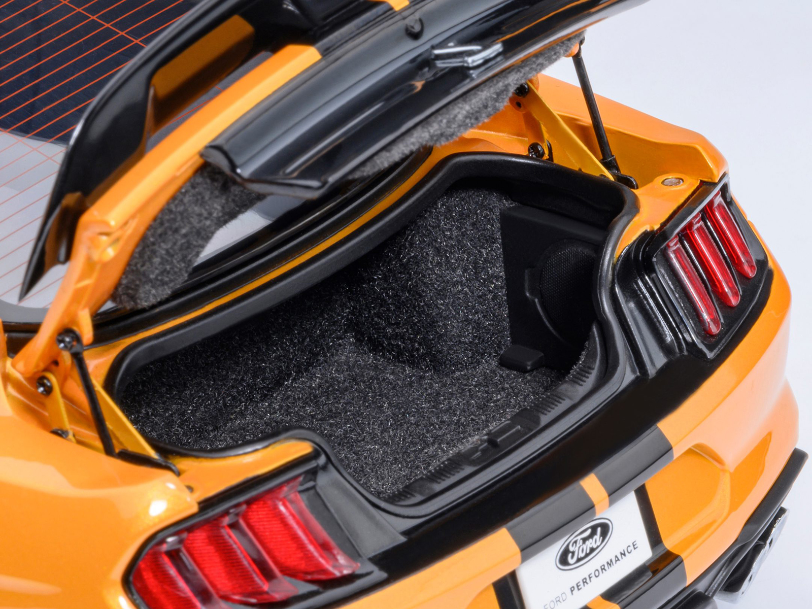 Ford Mustang Shelby GT500 Cyber Orange Metallic with Black Stripes 1/18 Model Car by Autoart - Image 5