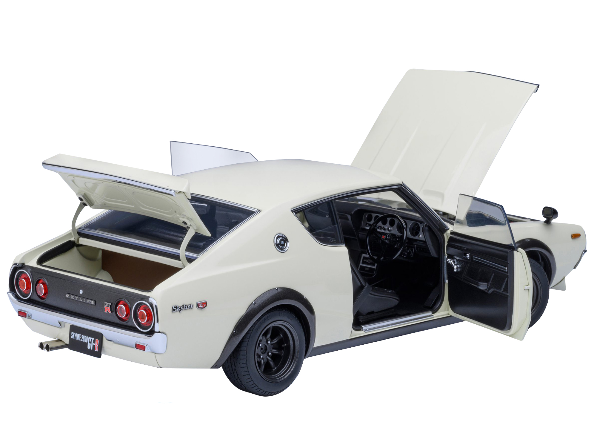 Nissan Skyline 2000GT-R (KPGC110) Tuned Version RHD (Right Hand Drive) White 1/18 Model Car by Autoart - Image 2