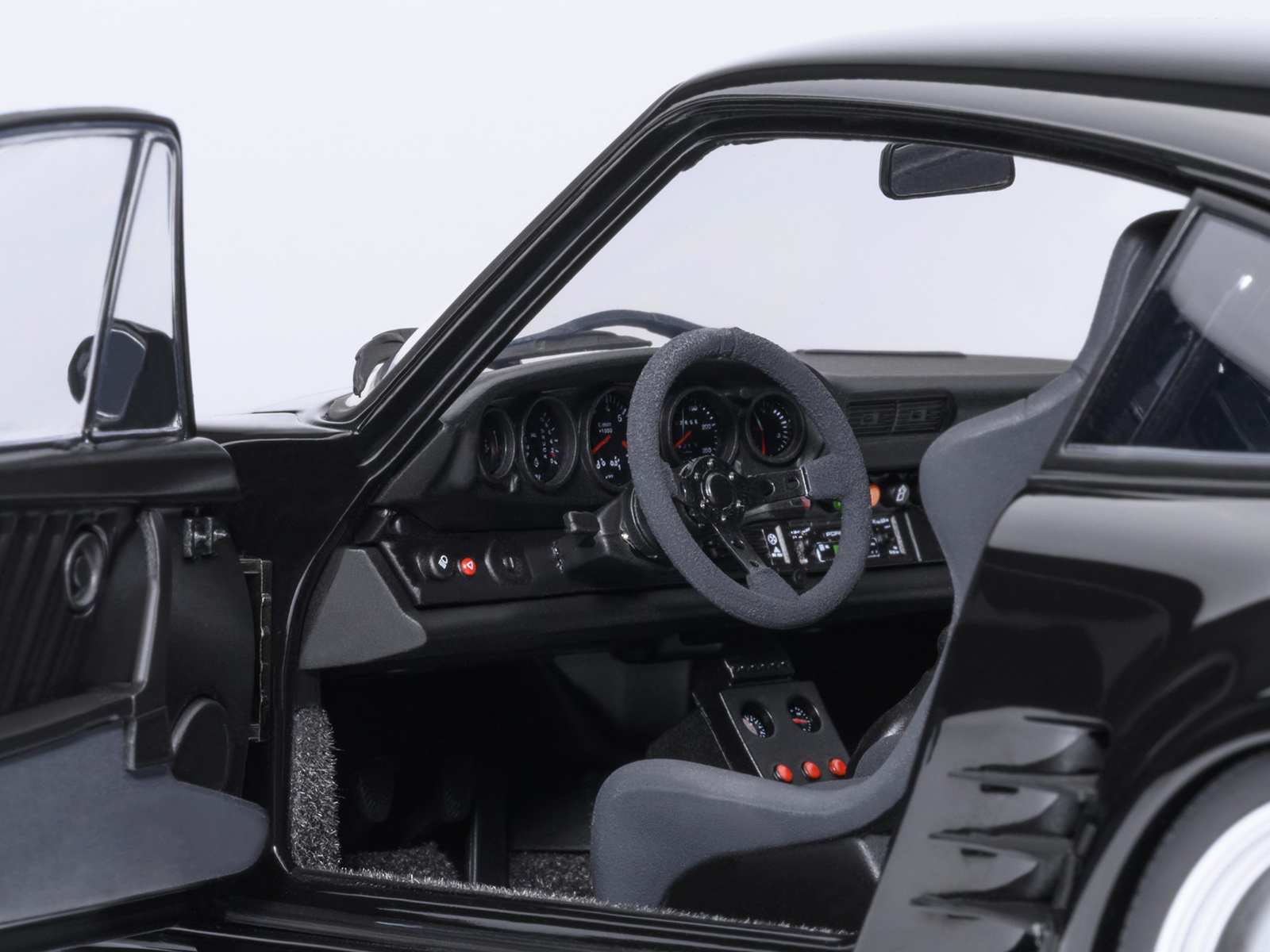 Porsche 911 (930) Turbo "Blackbird" Black "Wangan Midnight - Comic #1 Version" Manga 1/18 Model Car by Autoart - Image 4