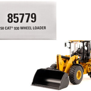 CAT Caterpillar 930 Wheel Loader with Operator Yellow "High Line" Series 1/50 Diecast Model by Diecast Masters