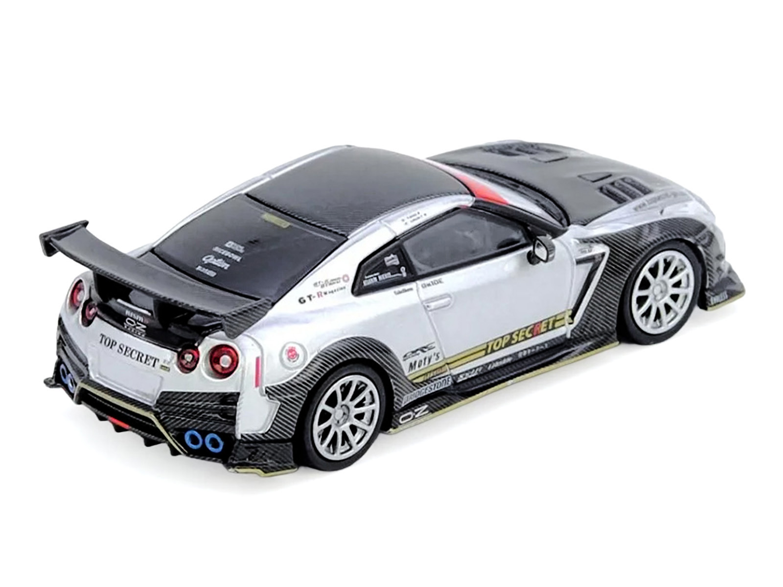 Nissan GT-R (R35) Top Secret RHD (Right Hand Drive) Silver Metallic with Carbon Hood and Top "Tokyo Auto Salon Hong Kong 2025 Event Edition" 1/64 Diecast Model Car by Inno Models - Image 3
