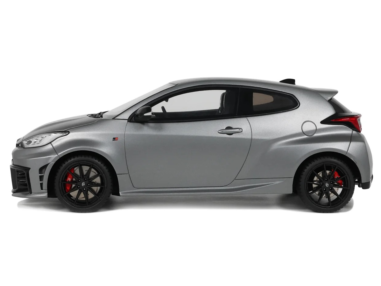 2024 Toyota GR Yaris Precious Metal Gray Metallic Limited Edition to 999 pieces Worldwide 1/18 Model Car by Otto Mobile - Image 4