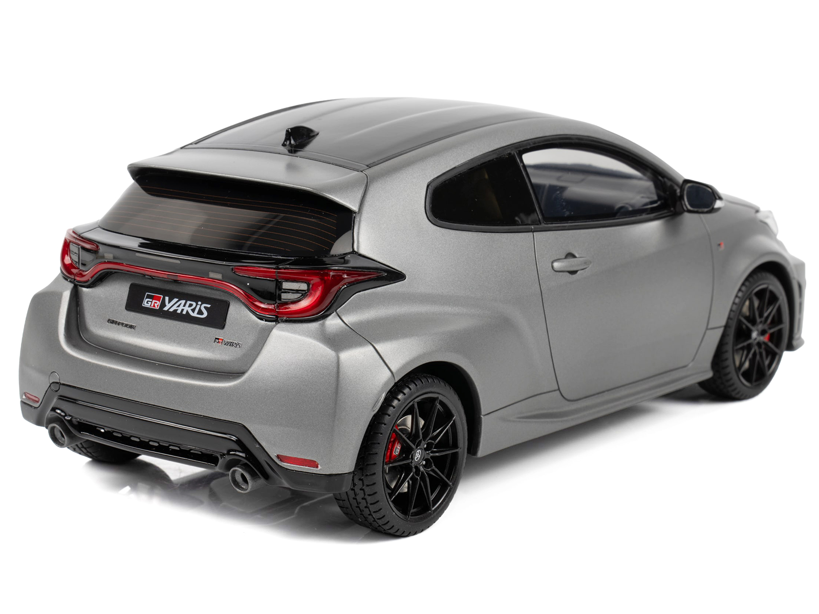 2024 Toyota GR Yaris Precious Metal Gray Metallic Limited Edition to 999 pieces Worldwide 1/18 Model Car by Otto Mobile - Image 5