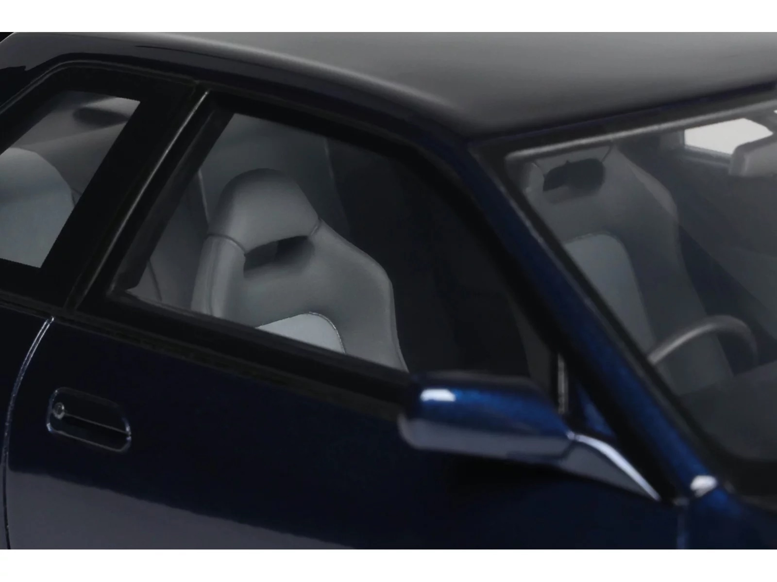 1993 Nissan Skyline GT-R (BNR32) RHD (Right Hand Drive) Dark Blue Pearl Limited Edition to 2000 pieces Worldwide 1/18 Model Car by Otto Mobile - Image 2