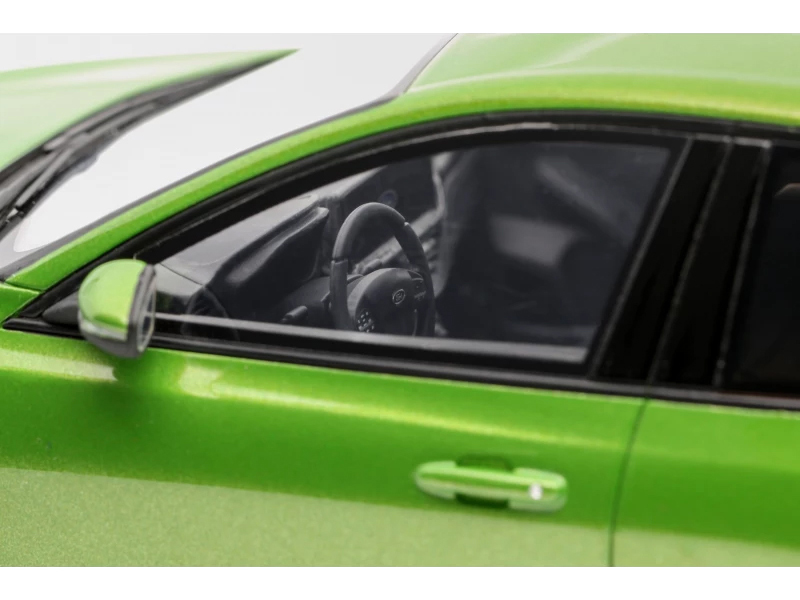 2022 Ford Focus MK5 ST Phase 2 Mean Green Metallic Limited Edition to 2000 pieces Worldwide 1/18 Model Car by Otto Mobile - Image 2