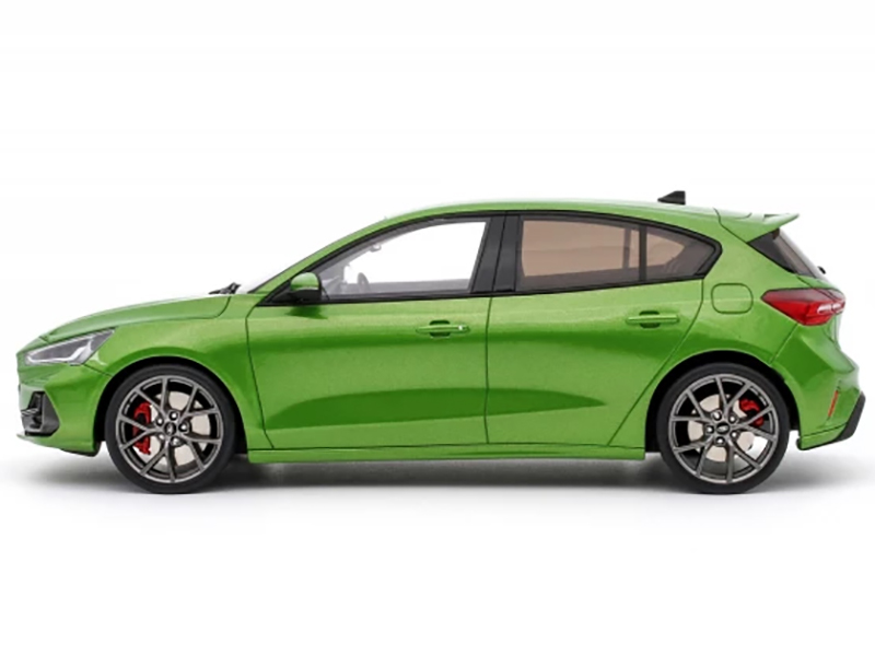2022 Ford Focus MK5 ST Phase 2 Mean Green Metallic Limited Edition to 2000 pieces Worldwide 1/18 Model Car by Otto Mobile - Image 4