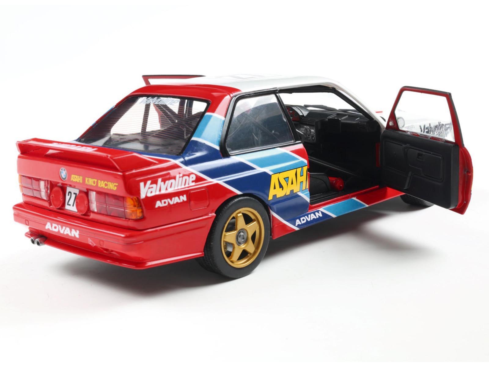 BMW E30 M3 #27 Atsushi Kawamoto - Anthony Reid "Japanese Touring Car Championship" (1986) "Competition" Series 1/18 Diecast Model Car by Solido - Image 4