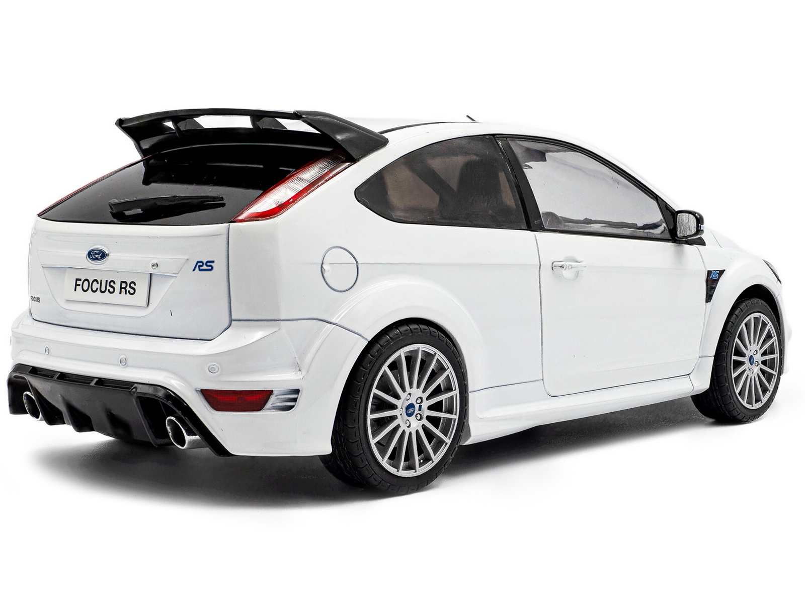 2009 Ford Focus RS MK2 Frozen White 1/18 Diecast Model Car by Solido - Image 4