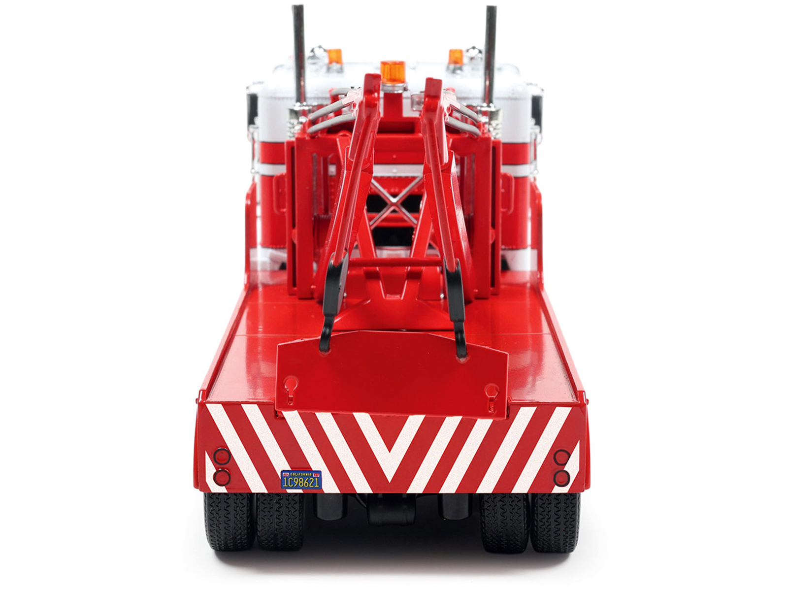 1987 Freightliner FLA Tow Truck Red and White 1/43 Diecast Model by IXO Models - Image 4
